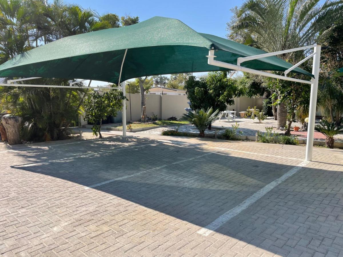 Ry Courtyard Hotel Oshakati Exterior foto